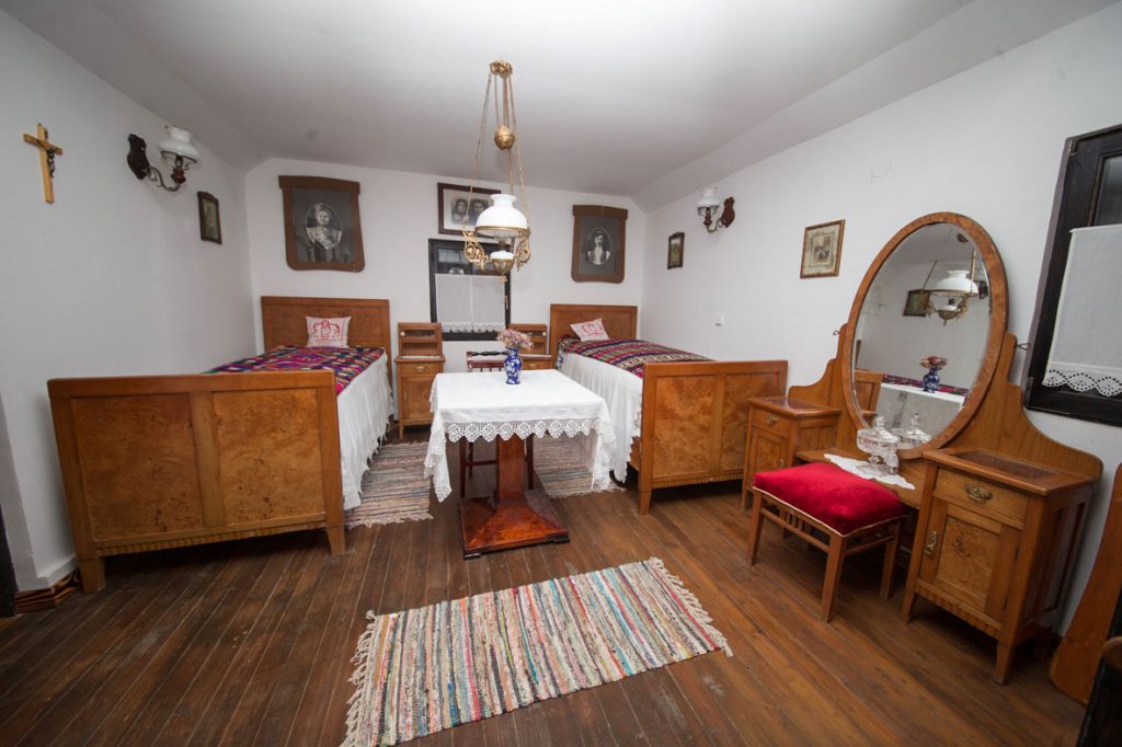 Acin salaš - smještaj: bakina soba